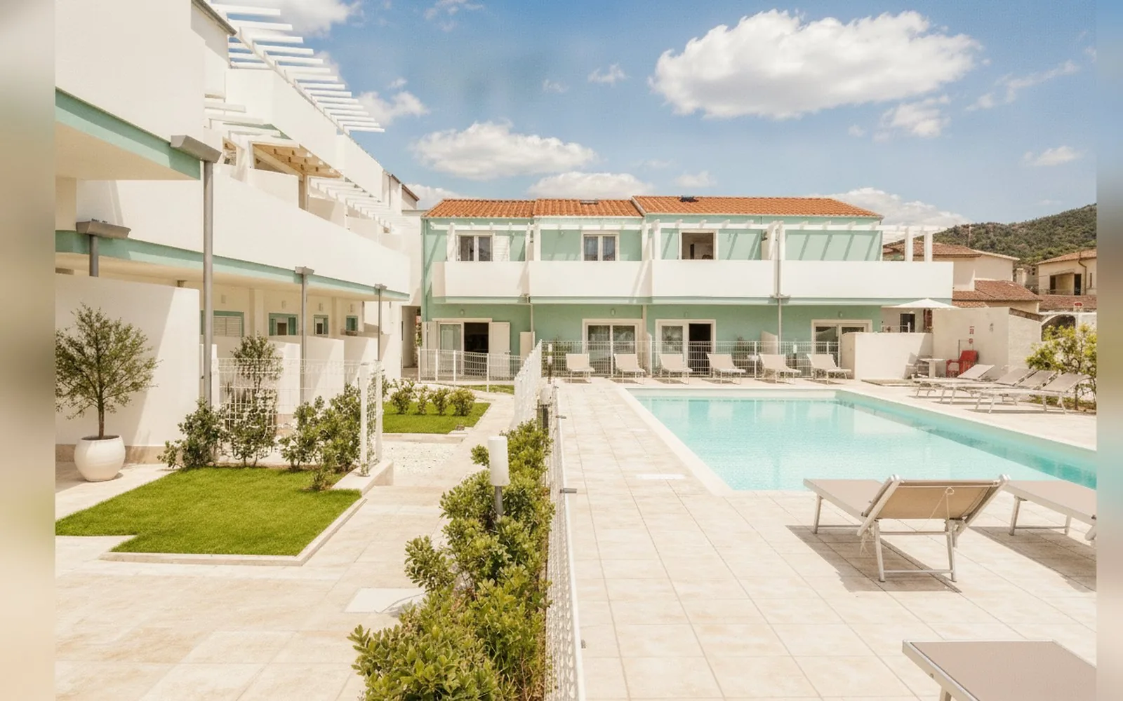 Blue Thermae Retreat — Appartamento con piscina a Santa Maria Coghinas, 